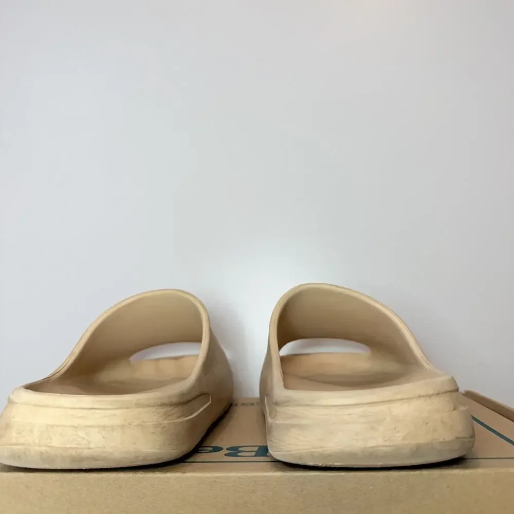 Adidas Yeezy Slide Pure Ochre Mens Size 9.5 Sandal Slip On Bone Beige Tan Foam